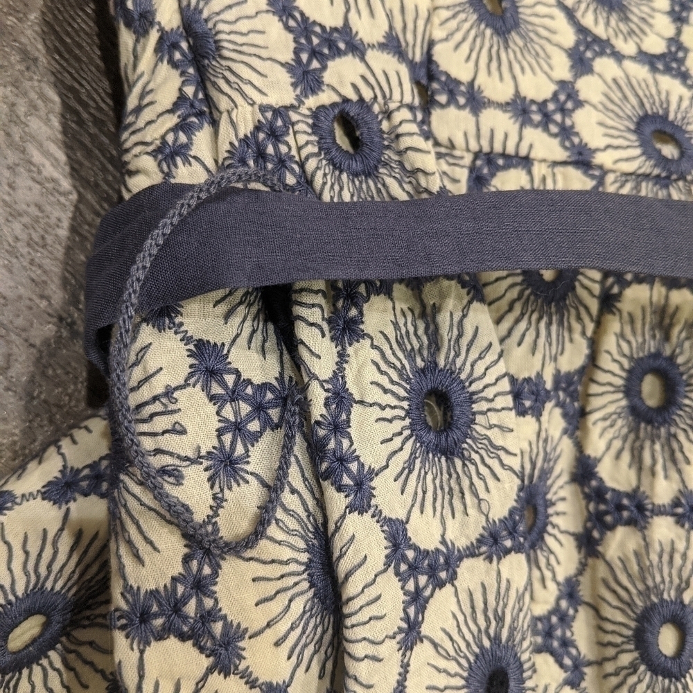 American Eagle Outfitters Blue Floral Eyelet Strapless Dress Size 2 - Picture 5 of 7
